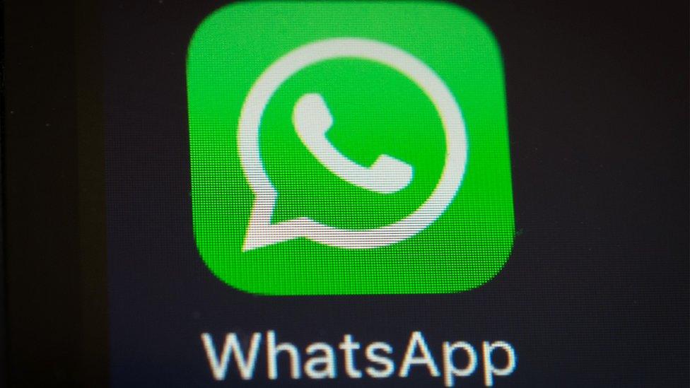 WhatsApp怎么添加新的表情？完整教程